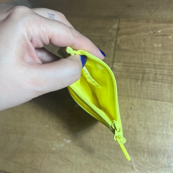 Lululemon Neon Yellow Coin Pouch - Picture 4 of 4